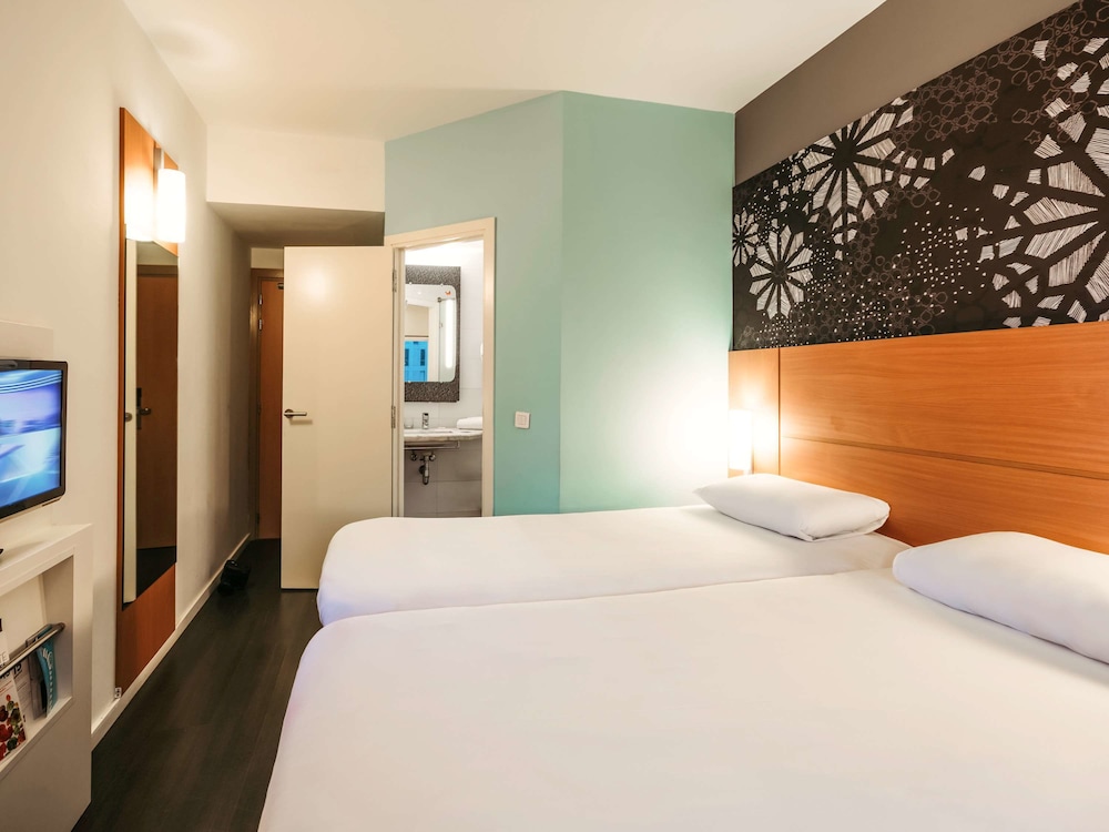Ibis Casablanca Nearshore 18/73
