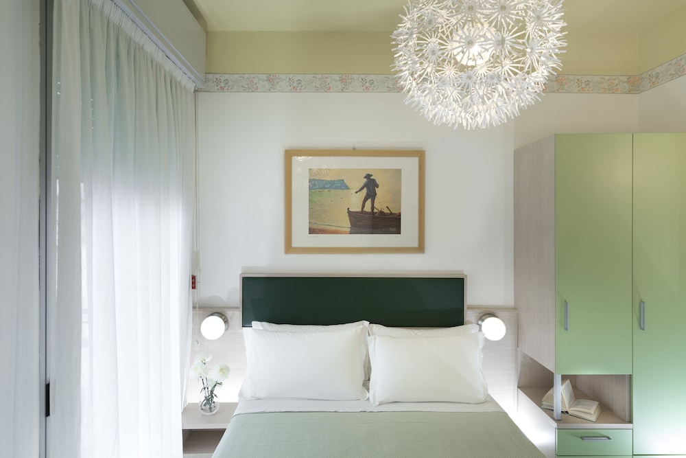 Hotel Buonafortuna 38/70