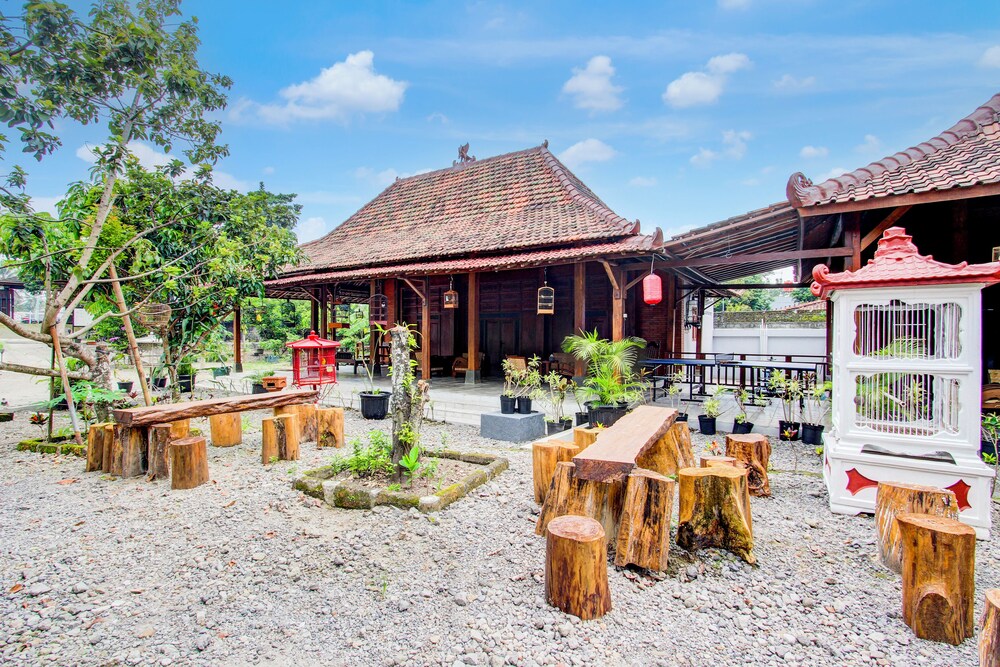 Capital O 93873 Sokkyo Homestay in Ngaglik