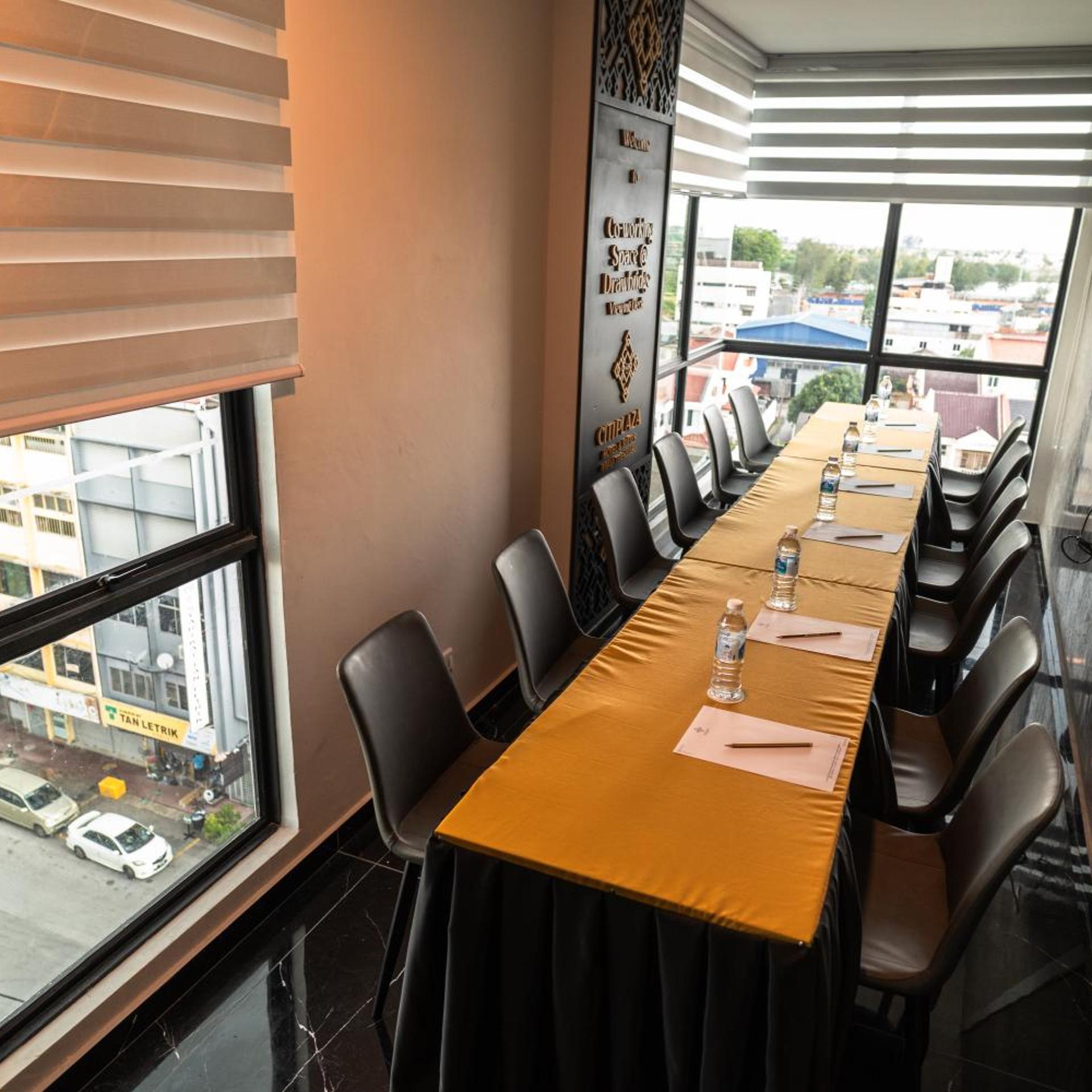 Citi Plaza Hotel & Suites 41/48