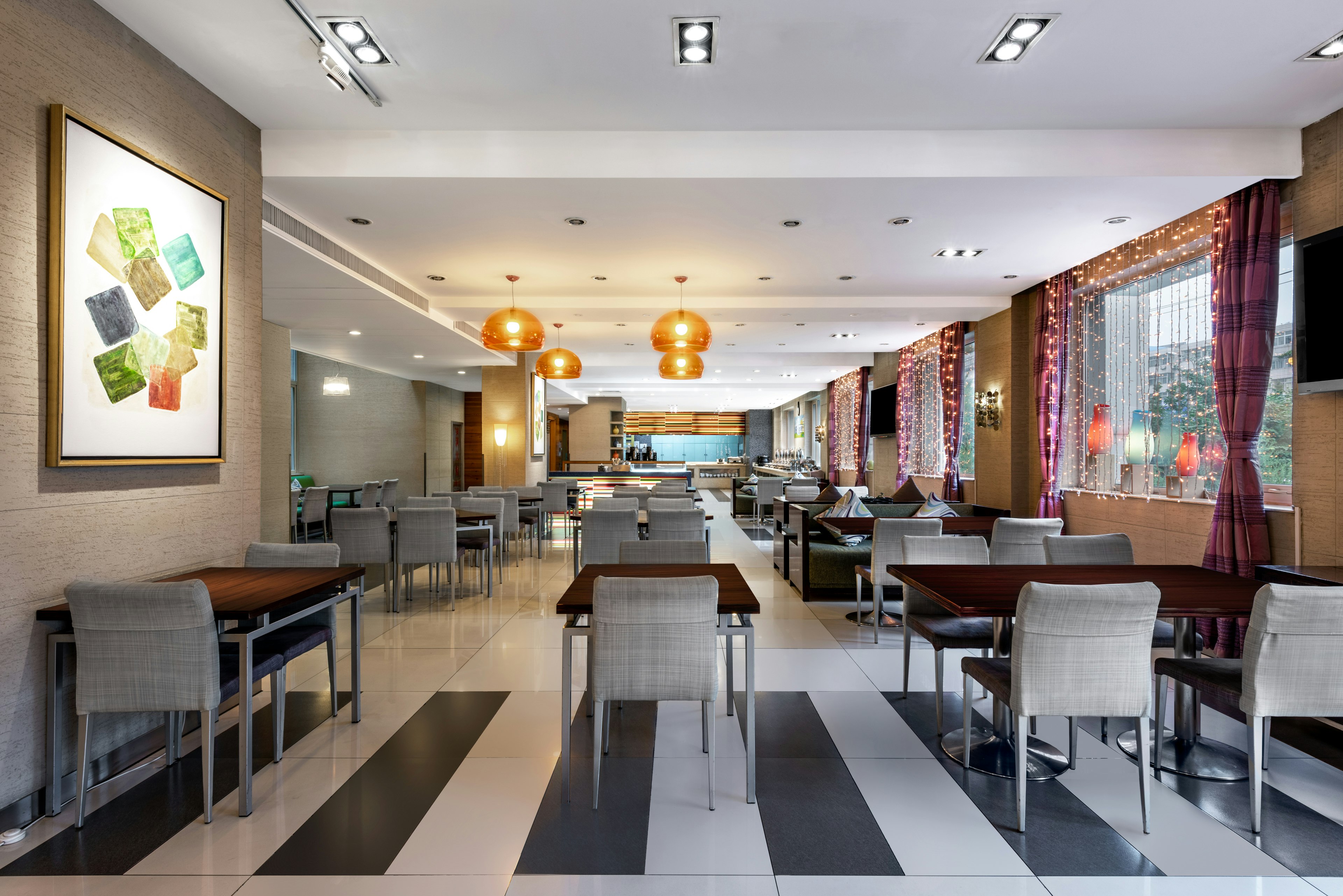 Holiday Inn Express Beijing Shangdi 35/50