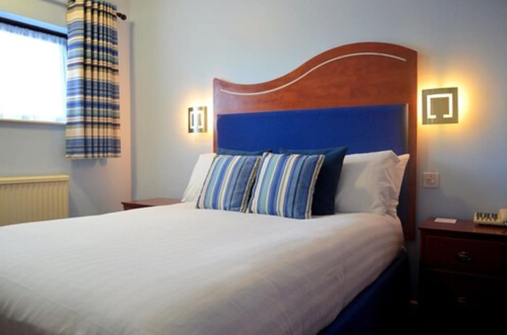 Heights Hotel 13/50