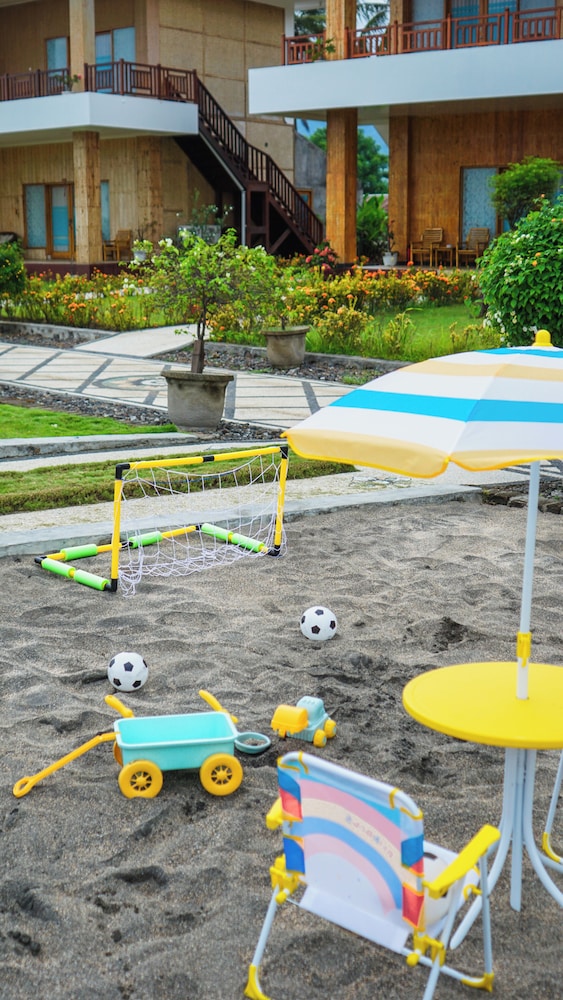 Bayview Beach Resort East Lombok 40/49