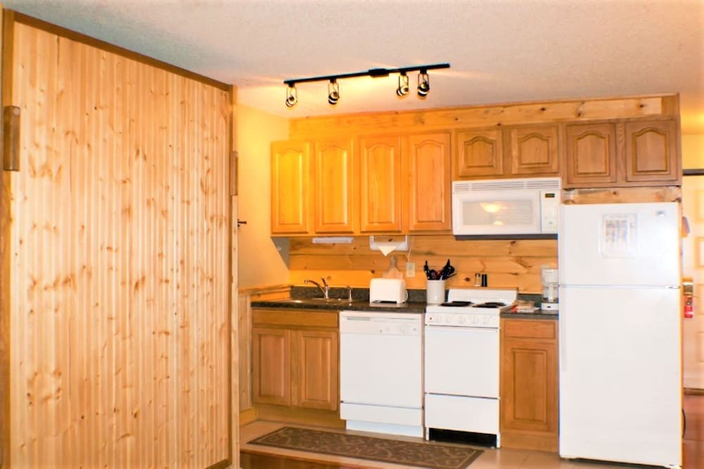 Inn at SilverCreek 11/75