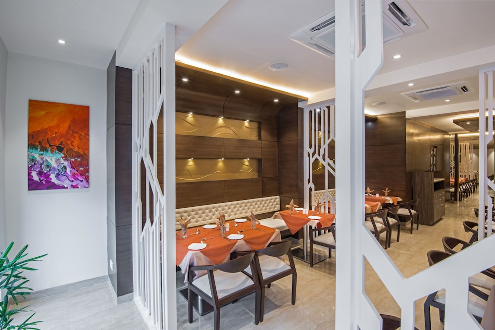 Kalinga Hotel 25/50