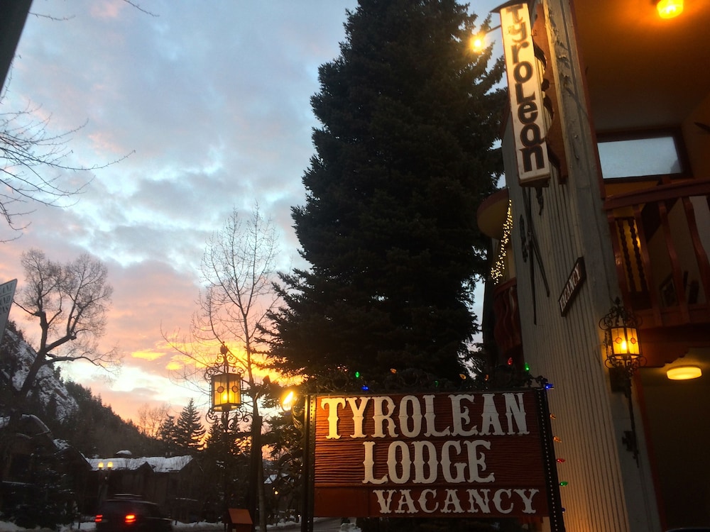 Tyrolean Lodge 59/72