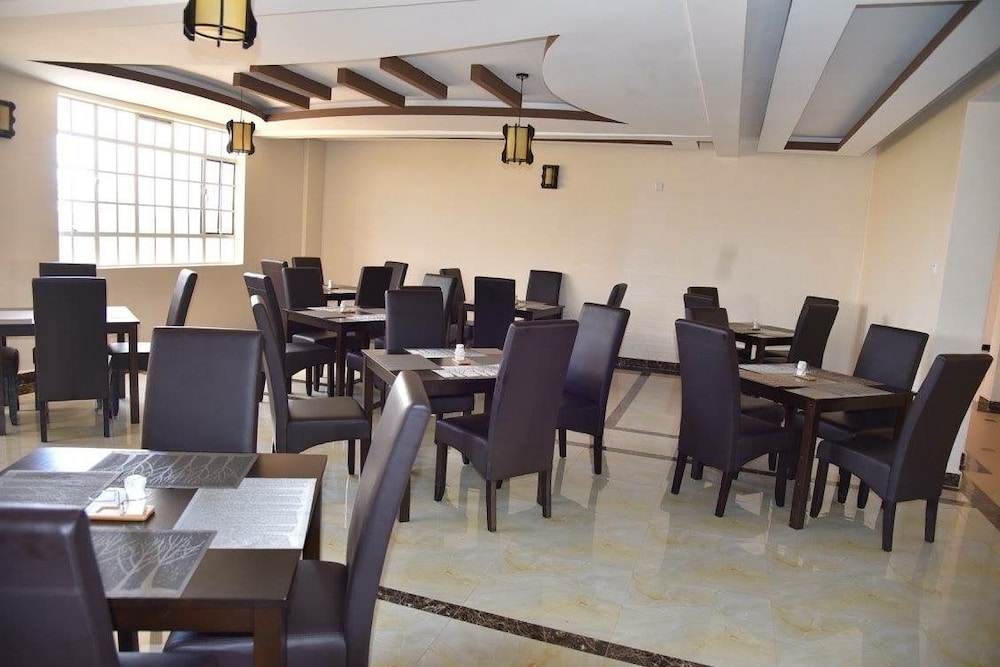Mara Frontier Hotel 31/36
