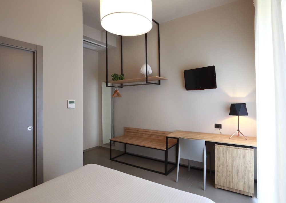 Hotel Aloisi 35/50