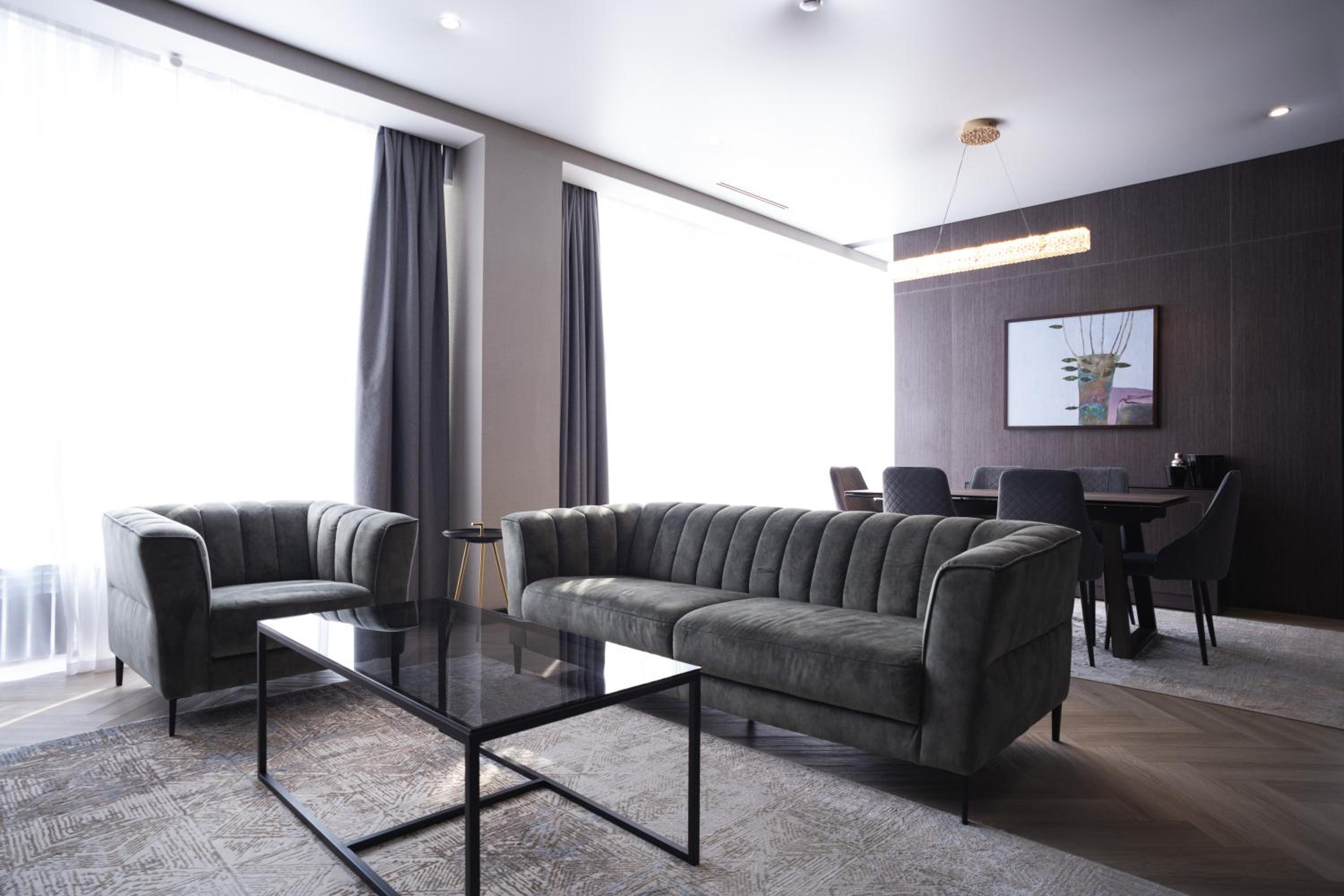 Resident City Hotel 43/61