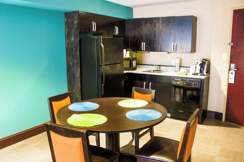 Holiday Inn Express & Suites Havelock NW-New Bern, an IHG Hotel 37/45