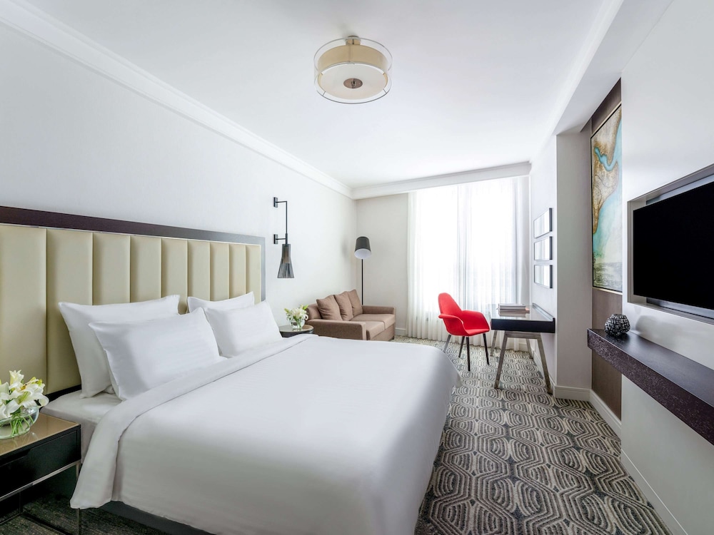 Movenpick Hotel Istanbul Golden Horn 30/89