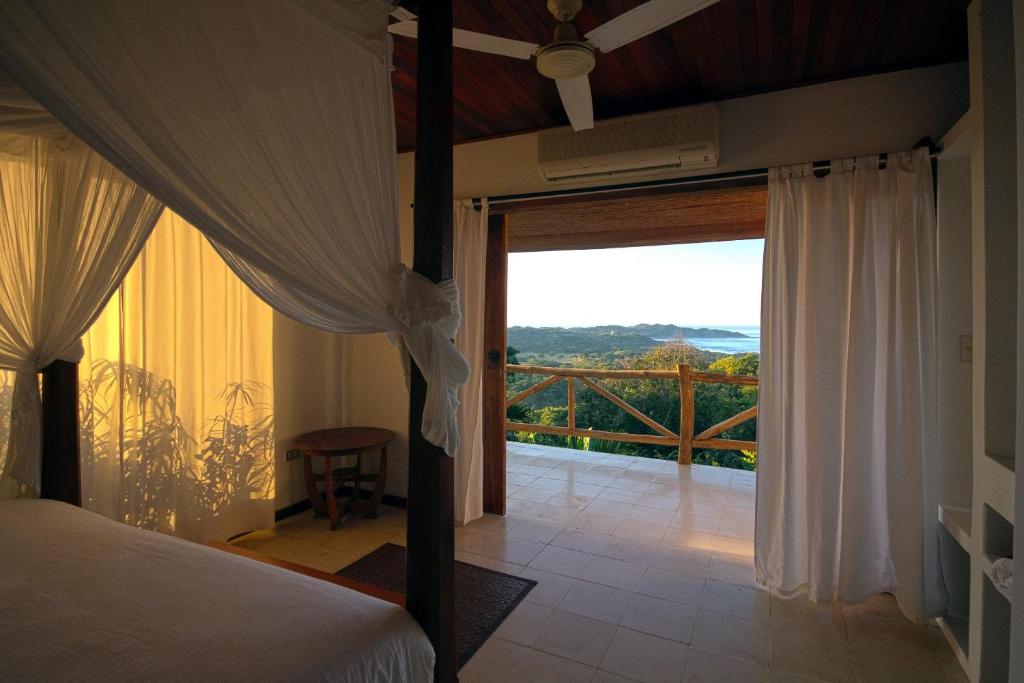 Vista Room
