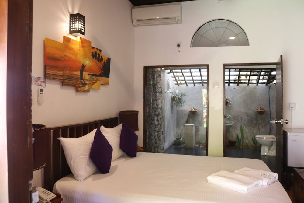 Pavana Hotel 13/63