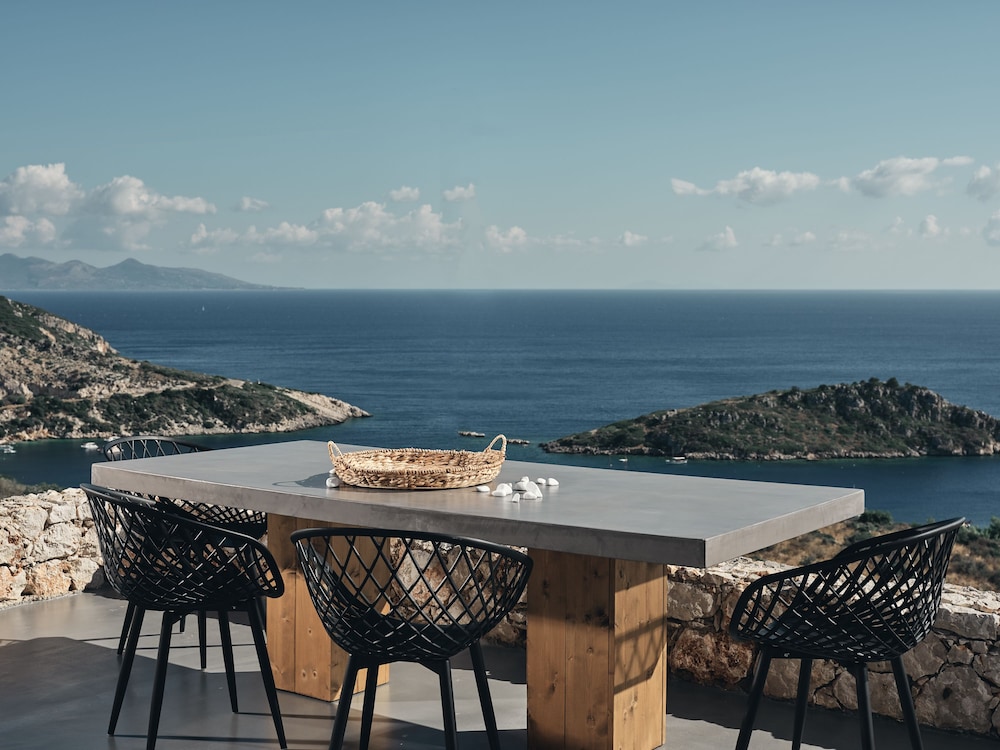 Vais Luxury Villas 43/55