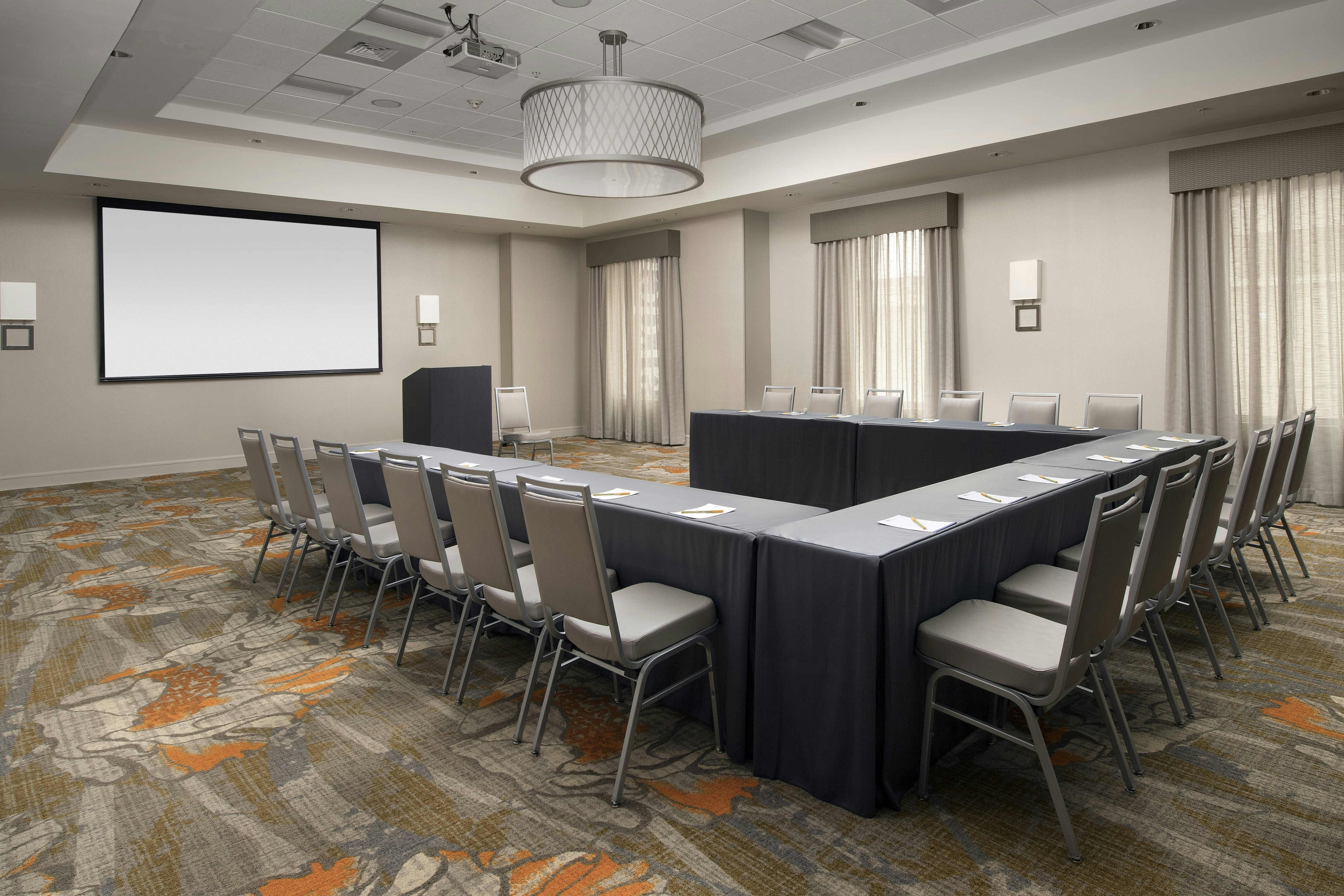 Hilton Garden Inn San Antonio Downtown 3/10