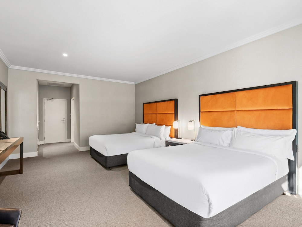 Park Proxi Gibraltar Bowral 14/64