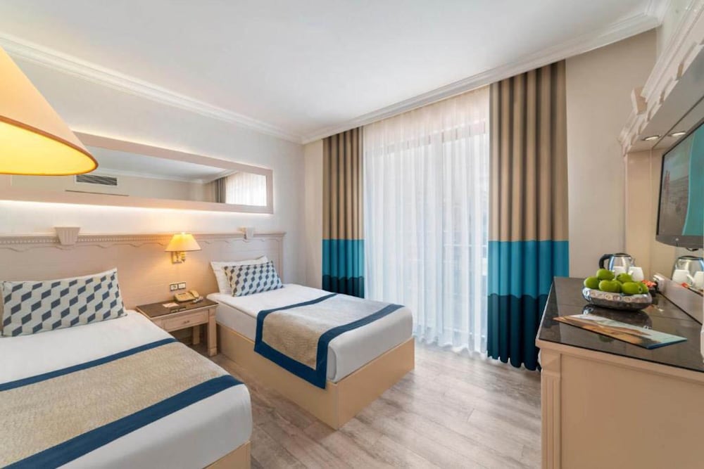 HOTEL STANDART ROOM WITHOUT BALCONY