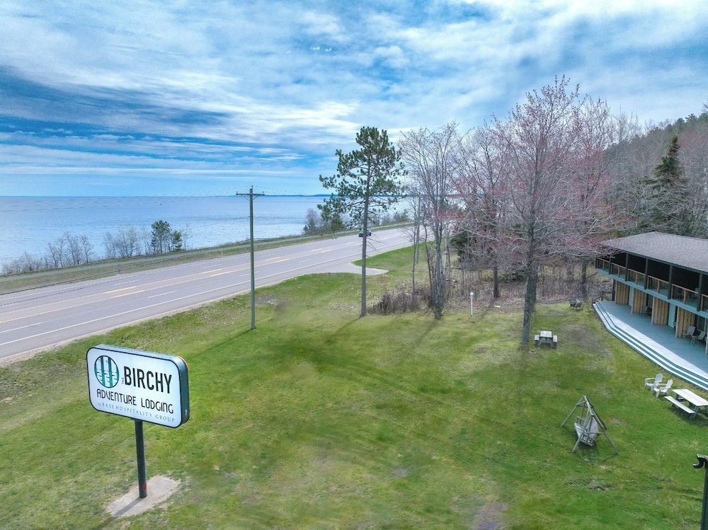 The Birchy, Adventure Lodging by Base Hospitality Group 13/20