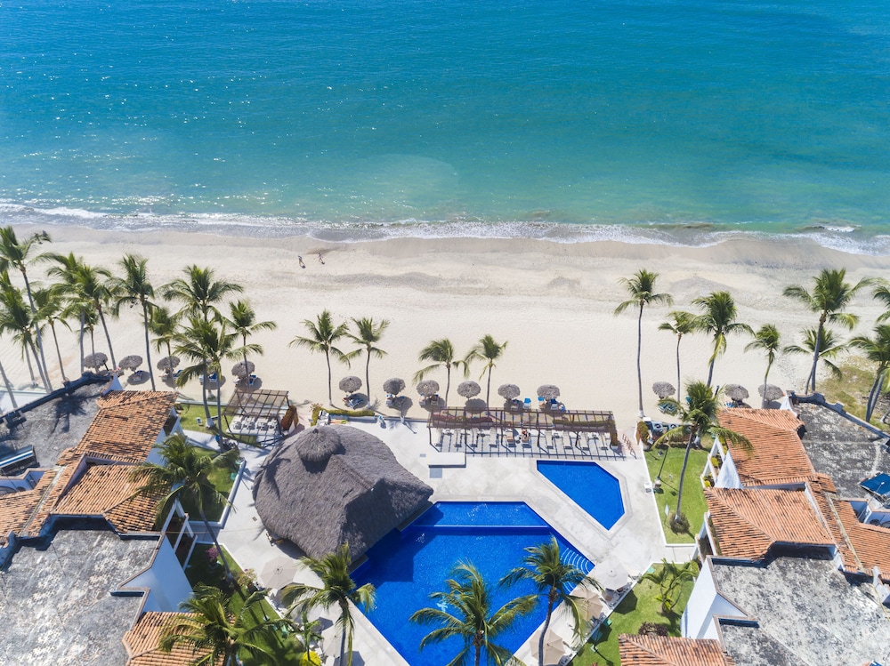 Vista Vallarta All Suites on the Beach 7/75