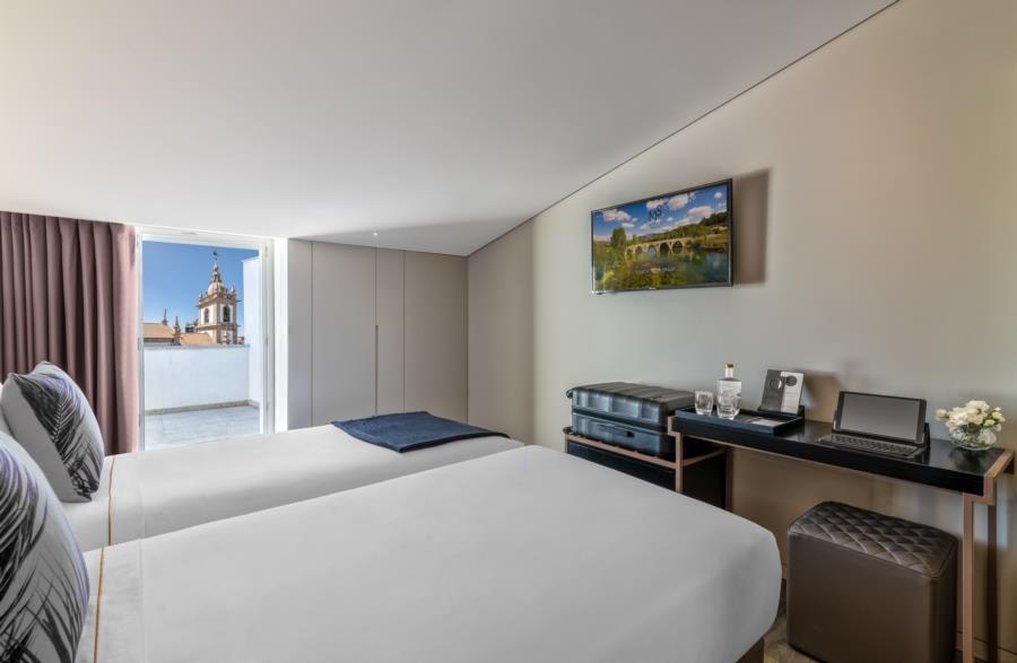 Hotel Moon And Sun Braga 16/42
