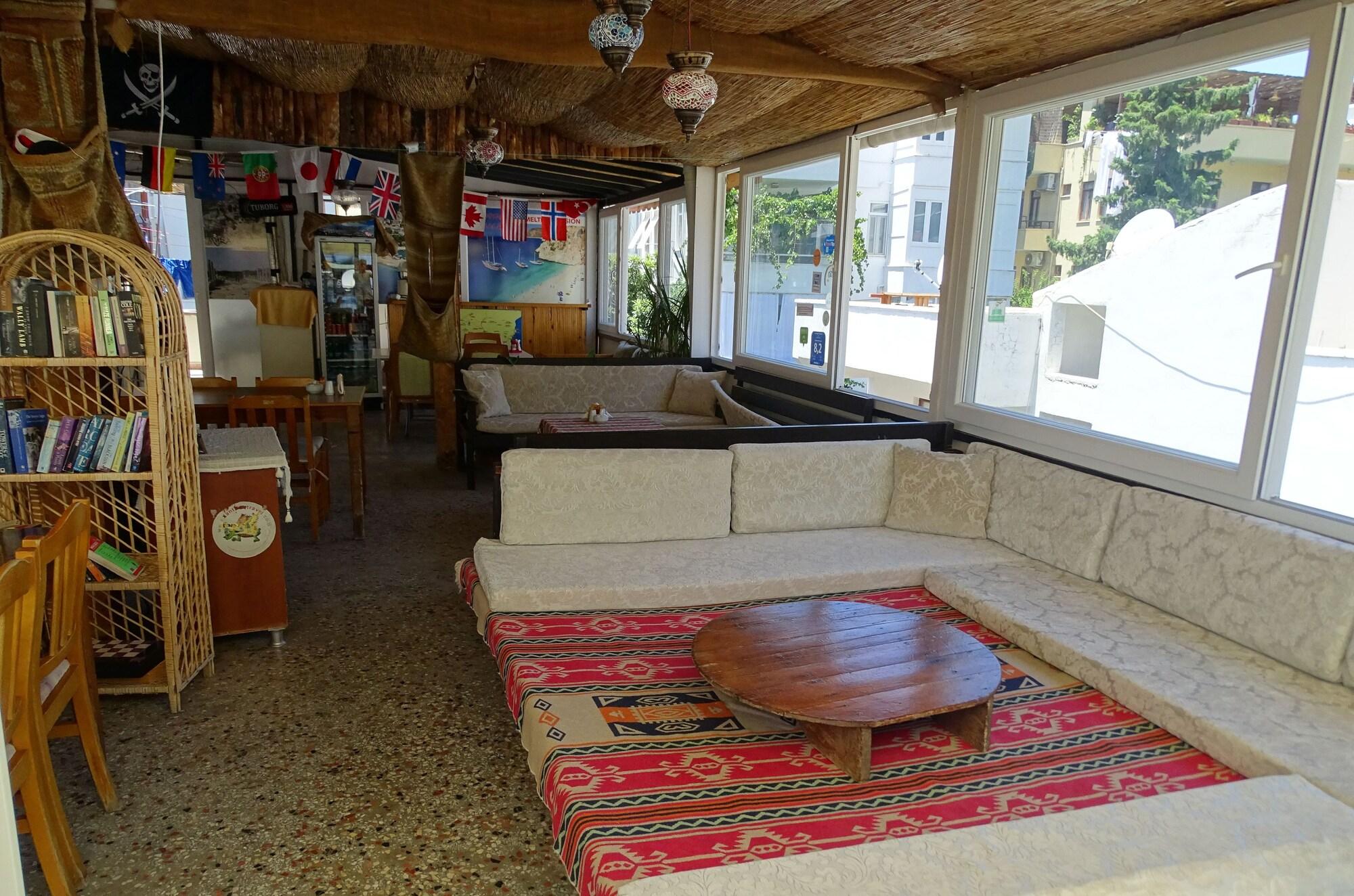 Meltem Pansiyon 44/59
