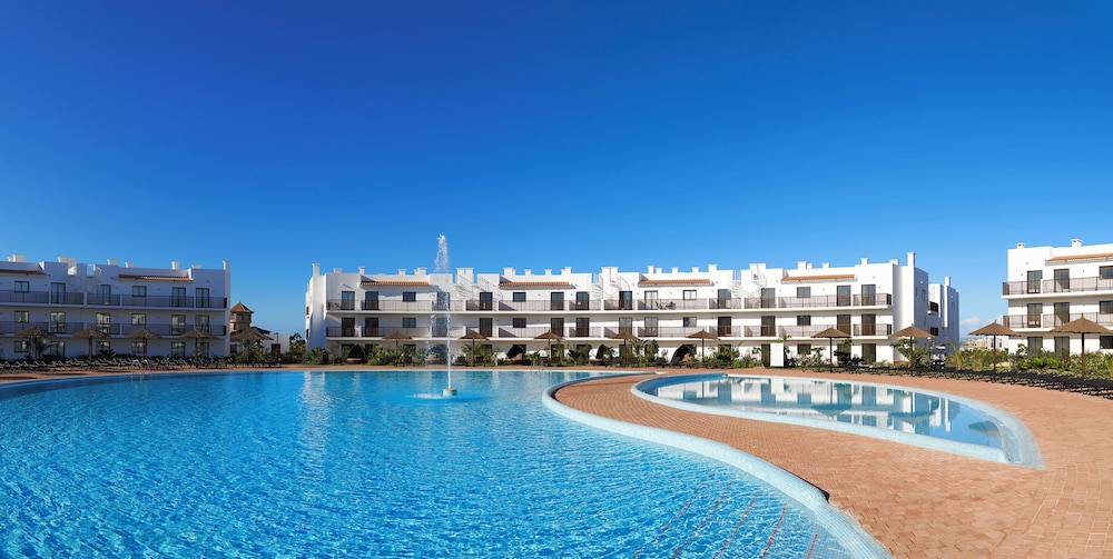 Melia Dunas Beach Resort And Spa 63/68