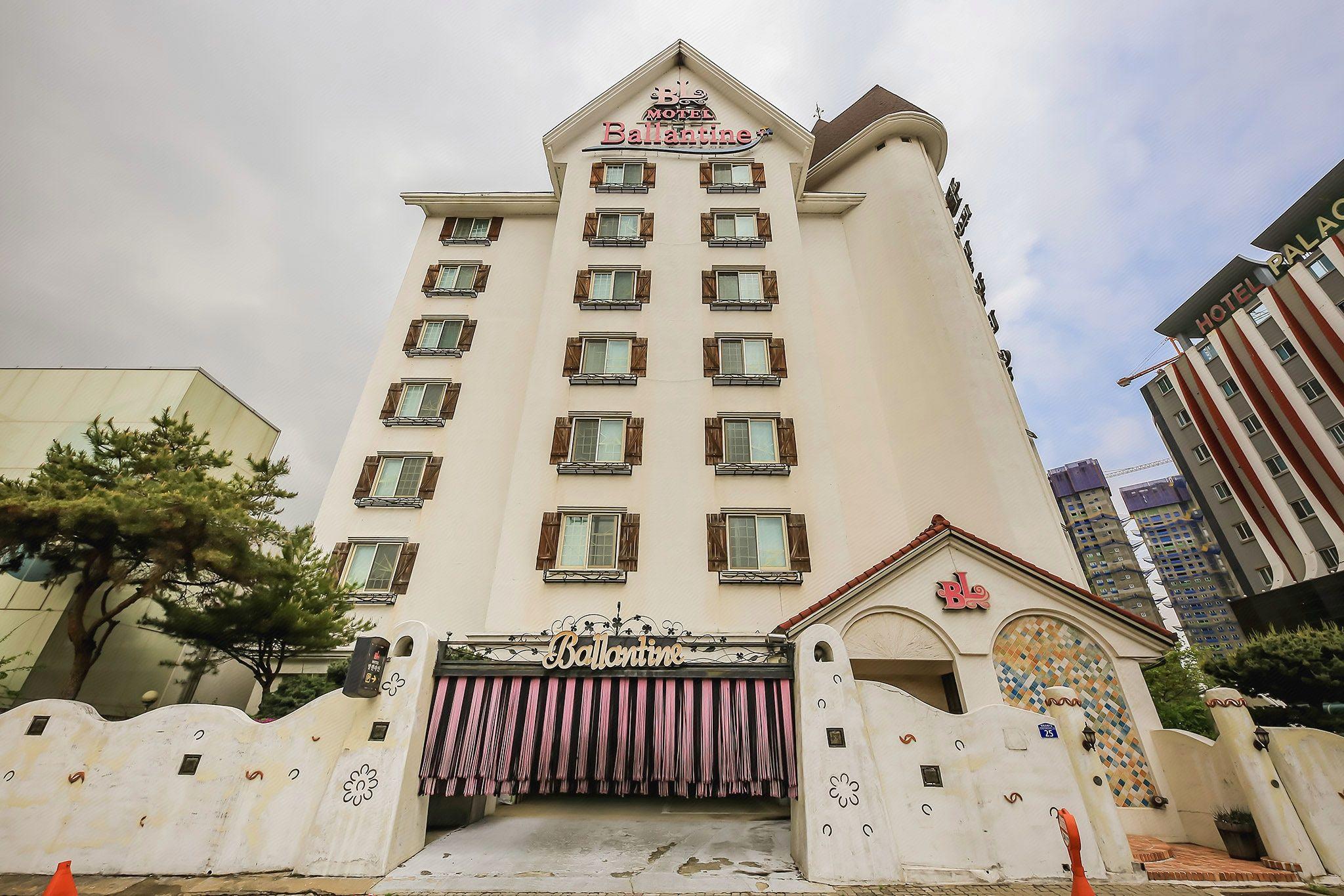 Hotel Ballantine 1/14