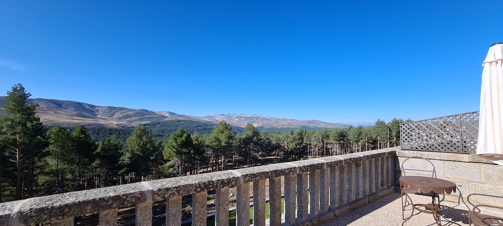 Parador De Gredos 42/49