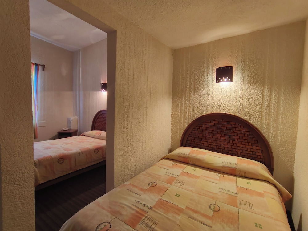 Hotel Posada Tolosa 36/63