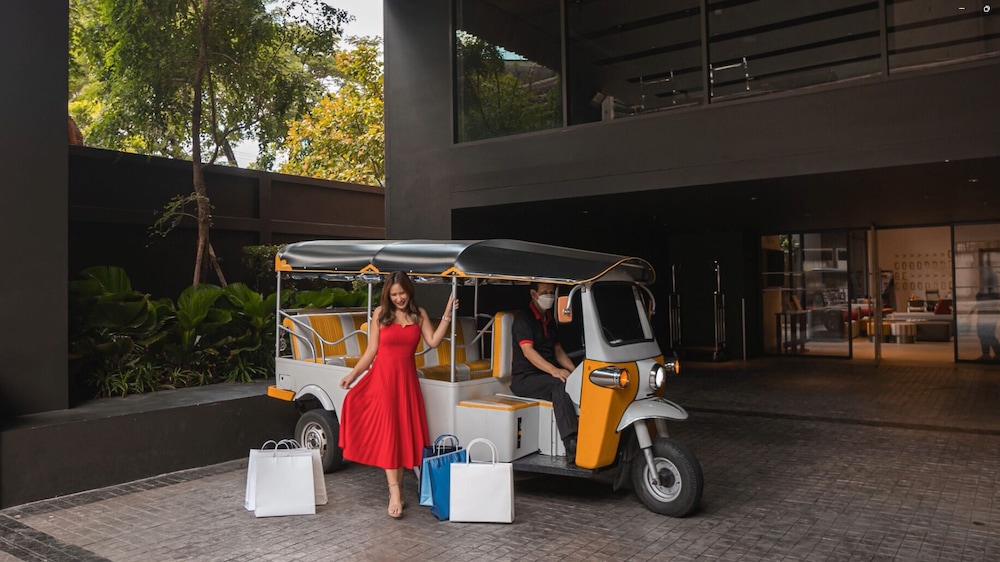 Oakwood Studios Sukhumvit Bangkok 34/42