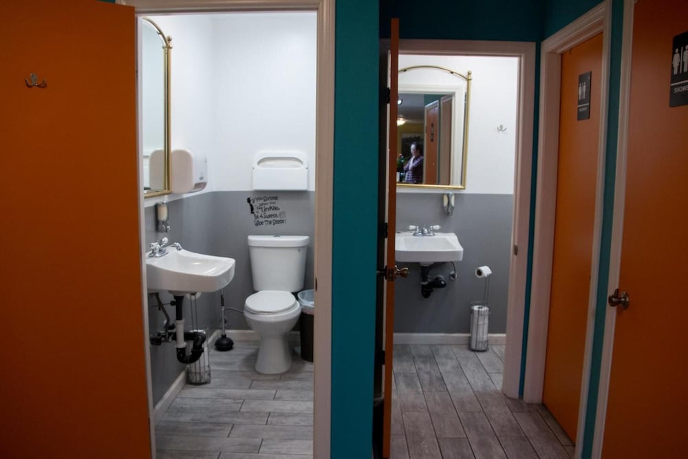 Melrose Hostel 48/48