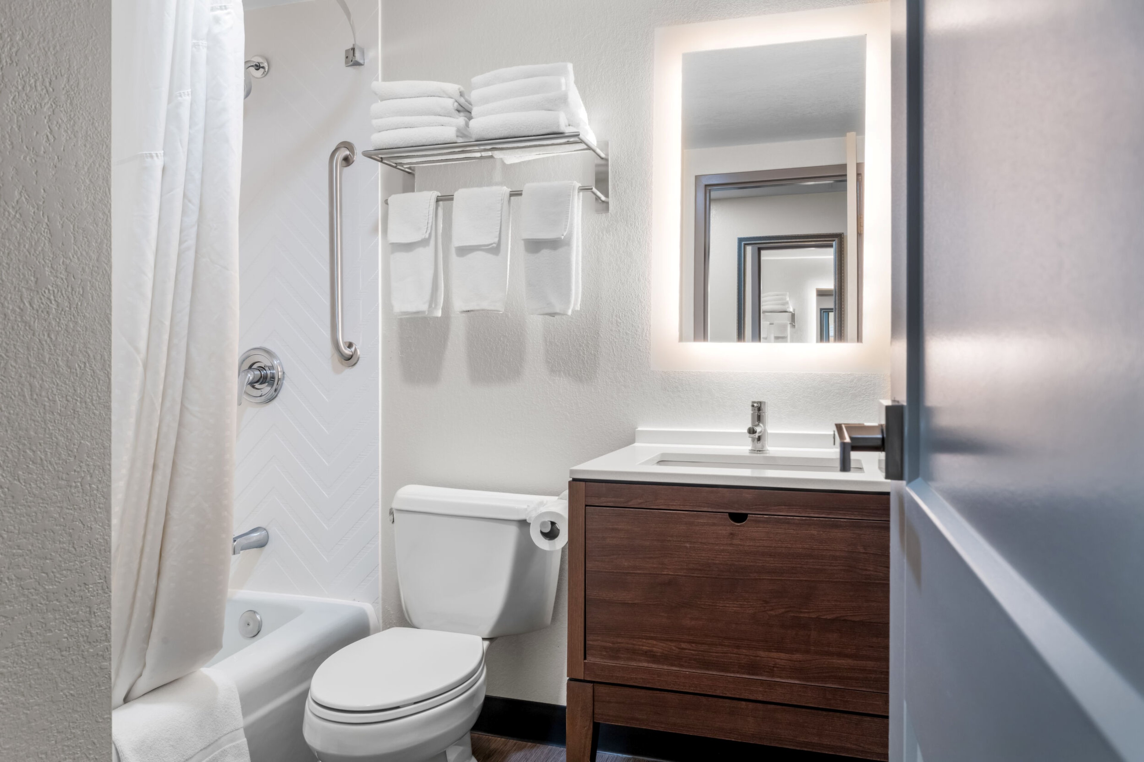 HOLIDAY INN ROCK SPRINGS 73/73