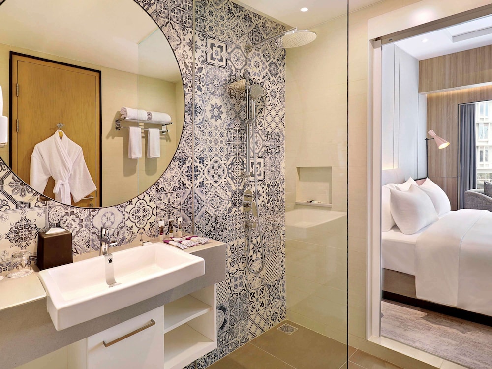 Mercure Samarinda 18/75
