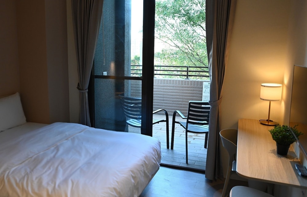 ROOM, DOUBLE BED, SHARED BATHROOM, TERRACE