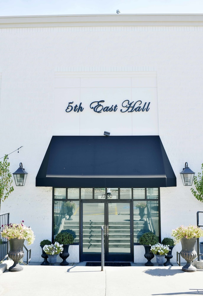 5th East Hall Bed Breakfast 1/46
