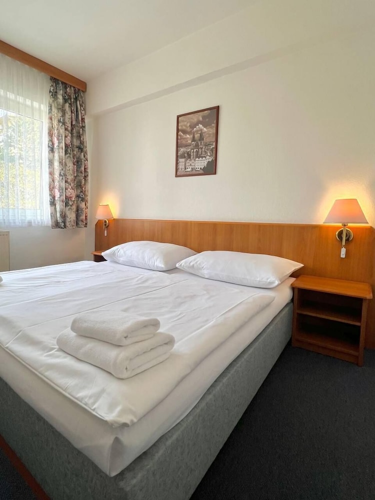 Hotel Astra 25/64
