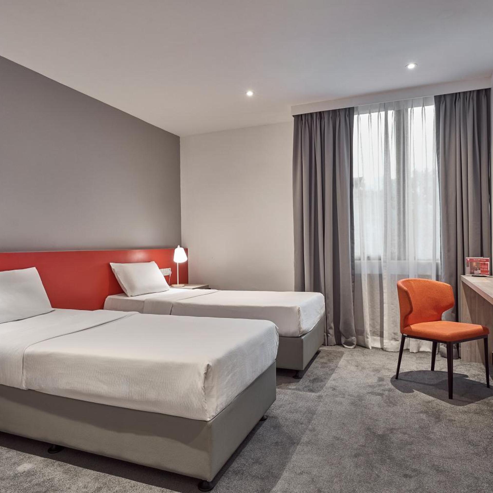 Deluxe, Double or Twin Bed