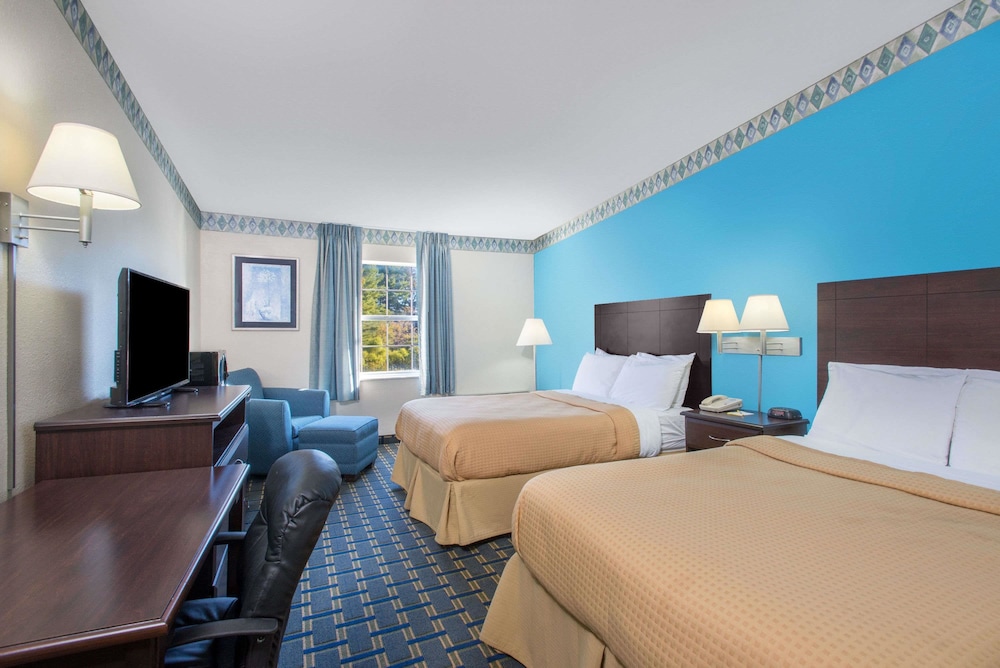 Days Inn By Wyndham Roanoke Near I-81 29/47