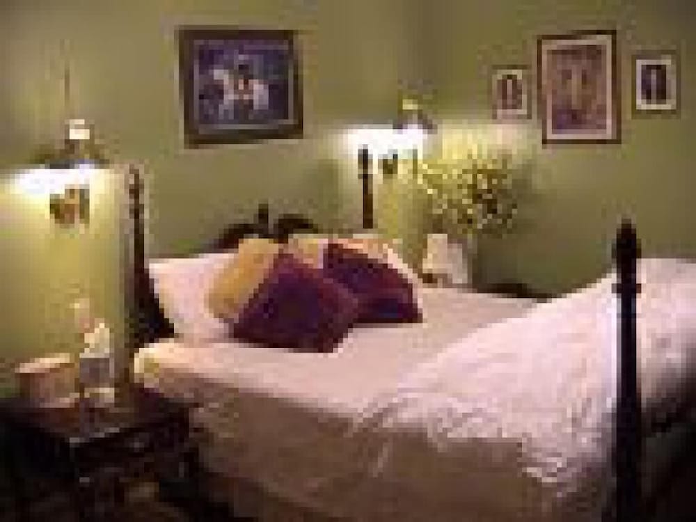 Aldrich House Bed & Breakfast 11/29