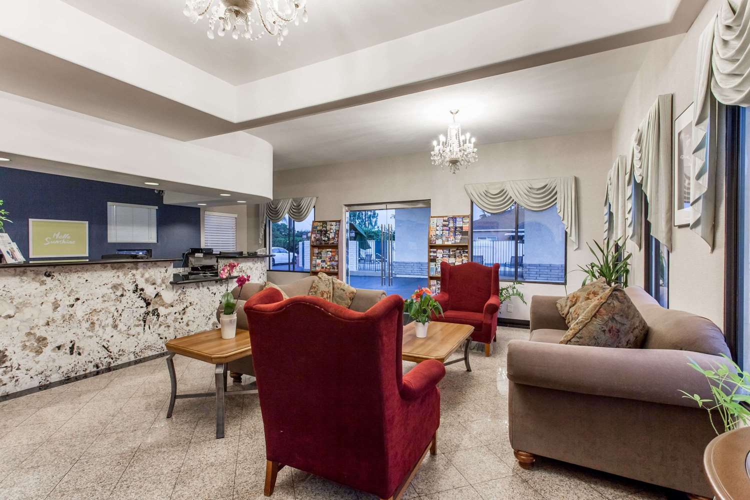 Days Inn by Wyndham Anaheim Near The Park 26/45