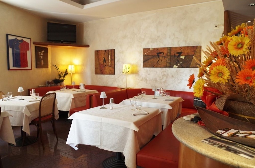 Hotel Ristorante Bahnhof Haus 48/50