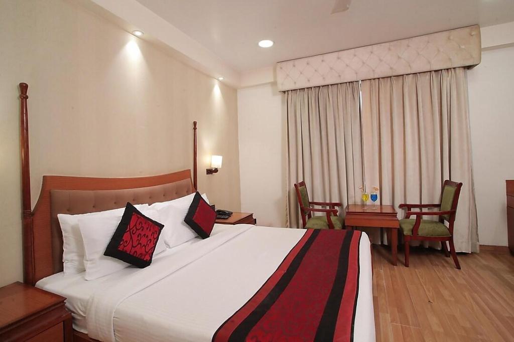 HOTEL ADITYAZ 8/41
