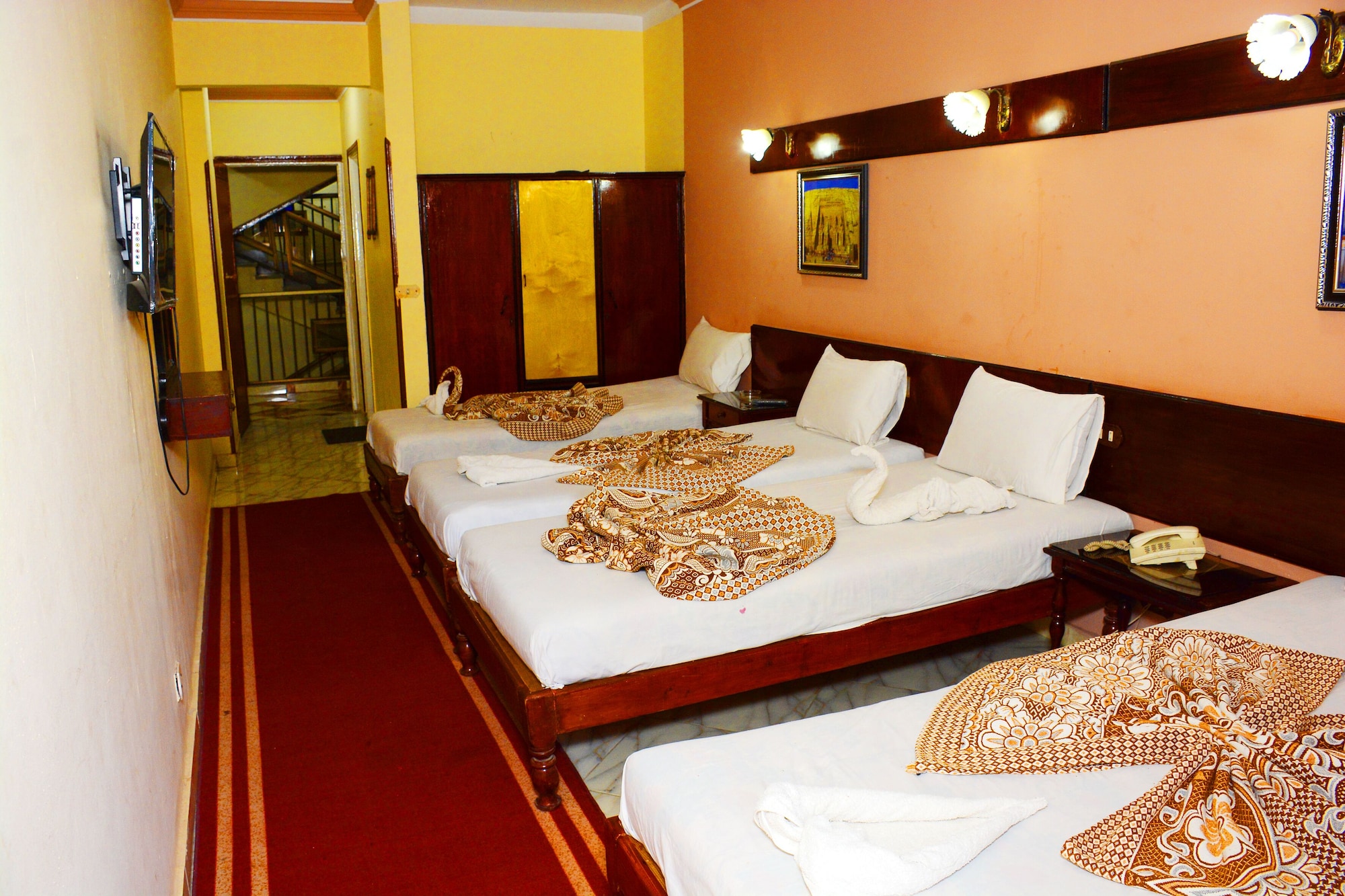 FAMILY, QUADRUPLE, MULTIPLE BEDS, CITY VIEW, BALCONY