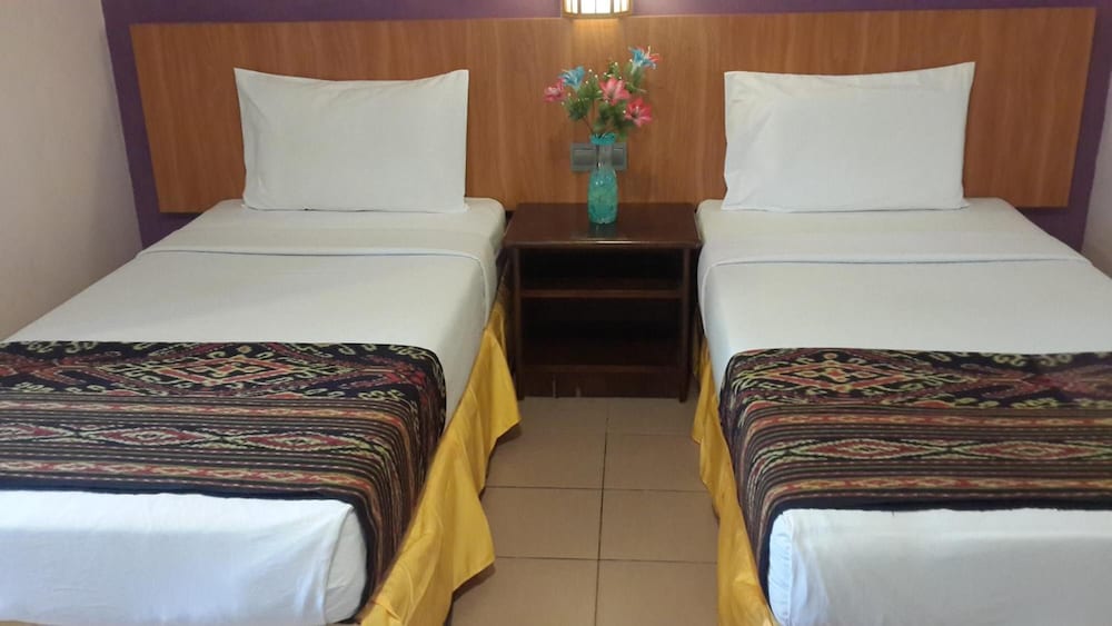 Raja Inn Hotel 14/51