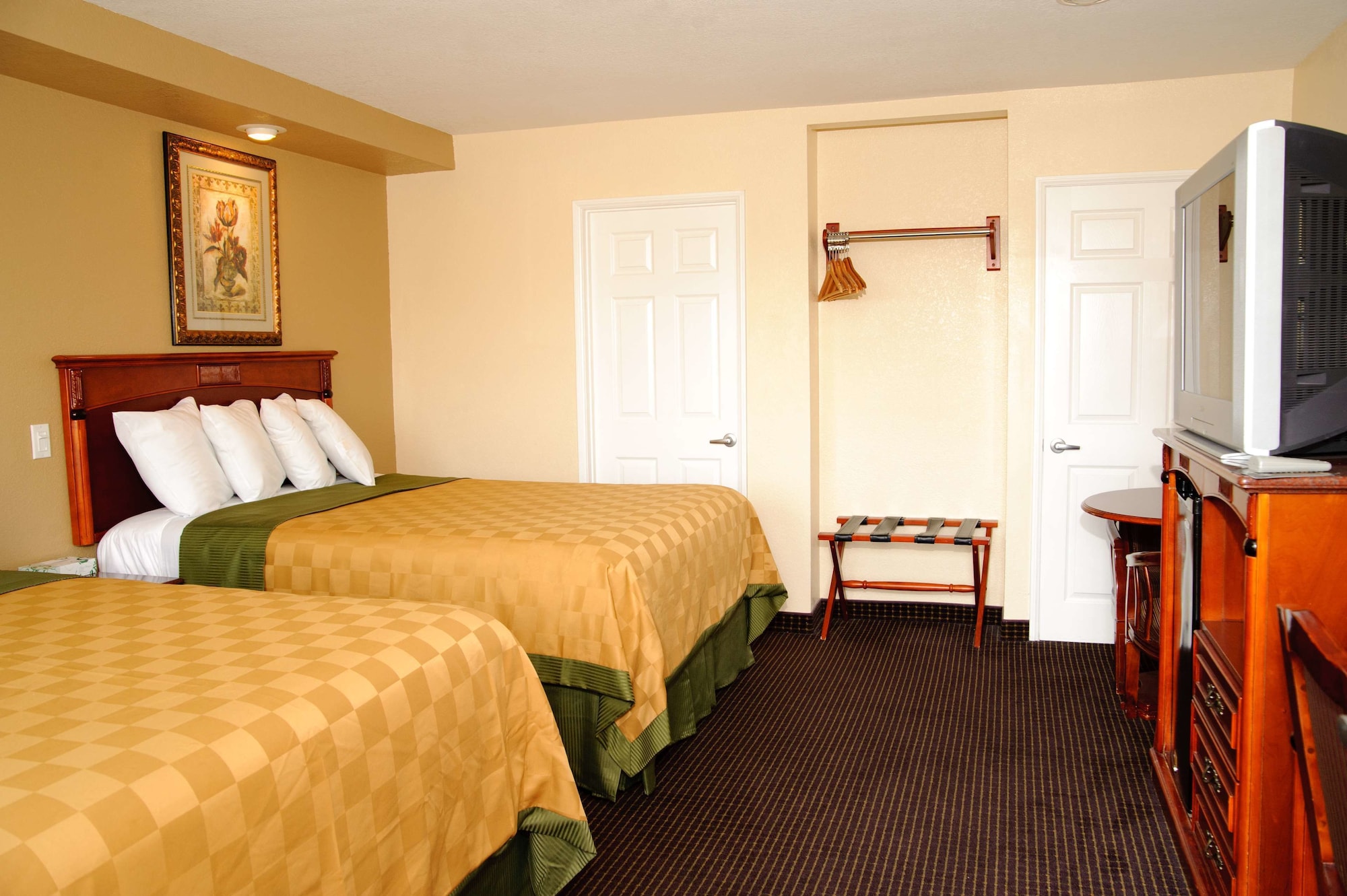 Economy, Single, 2 Double Beds