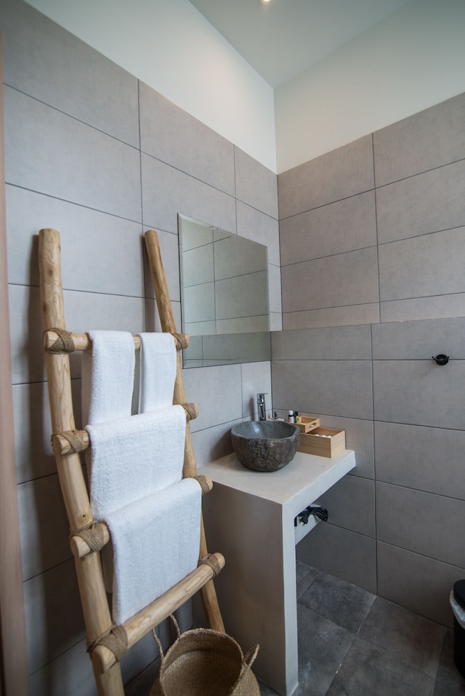 Ederlezi Boutique Hotel 57/60