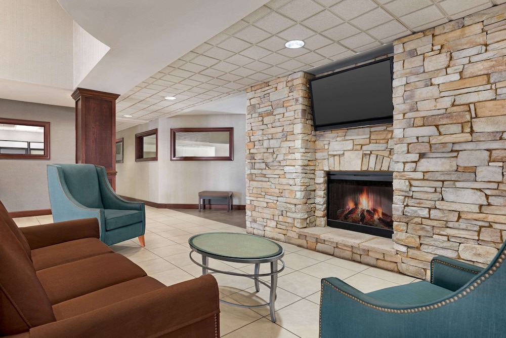Wingate by Wyndham Southport 38/44