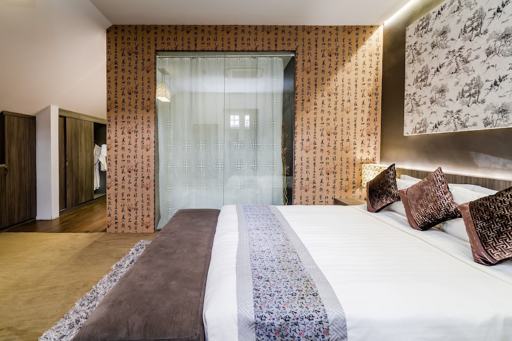 Bliss Hotel Singapore 39/75