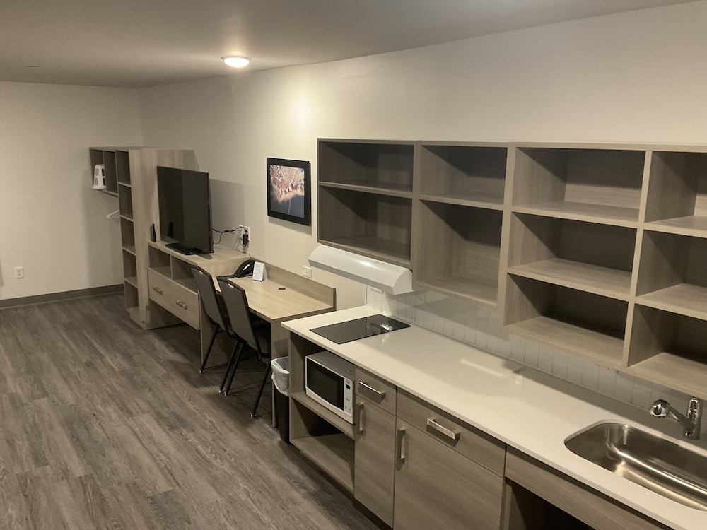 Woodspring Suites Detroit Sterling Heights 22/32