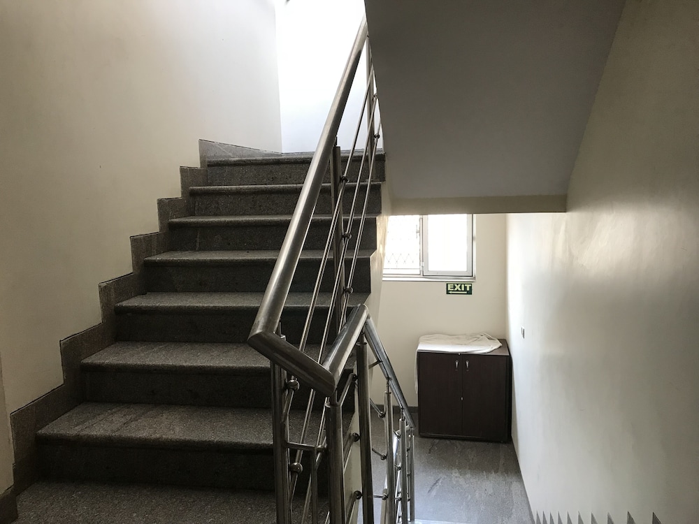 Hotel Avtar At New Delhi Railway Station 23/50